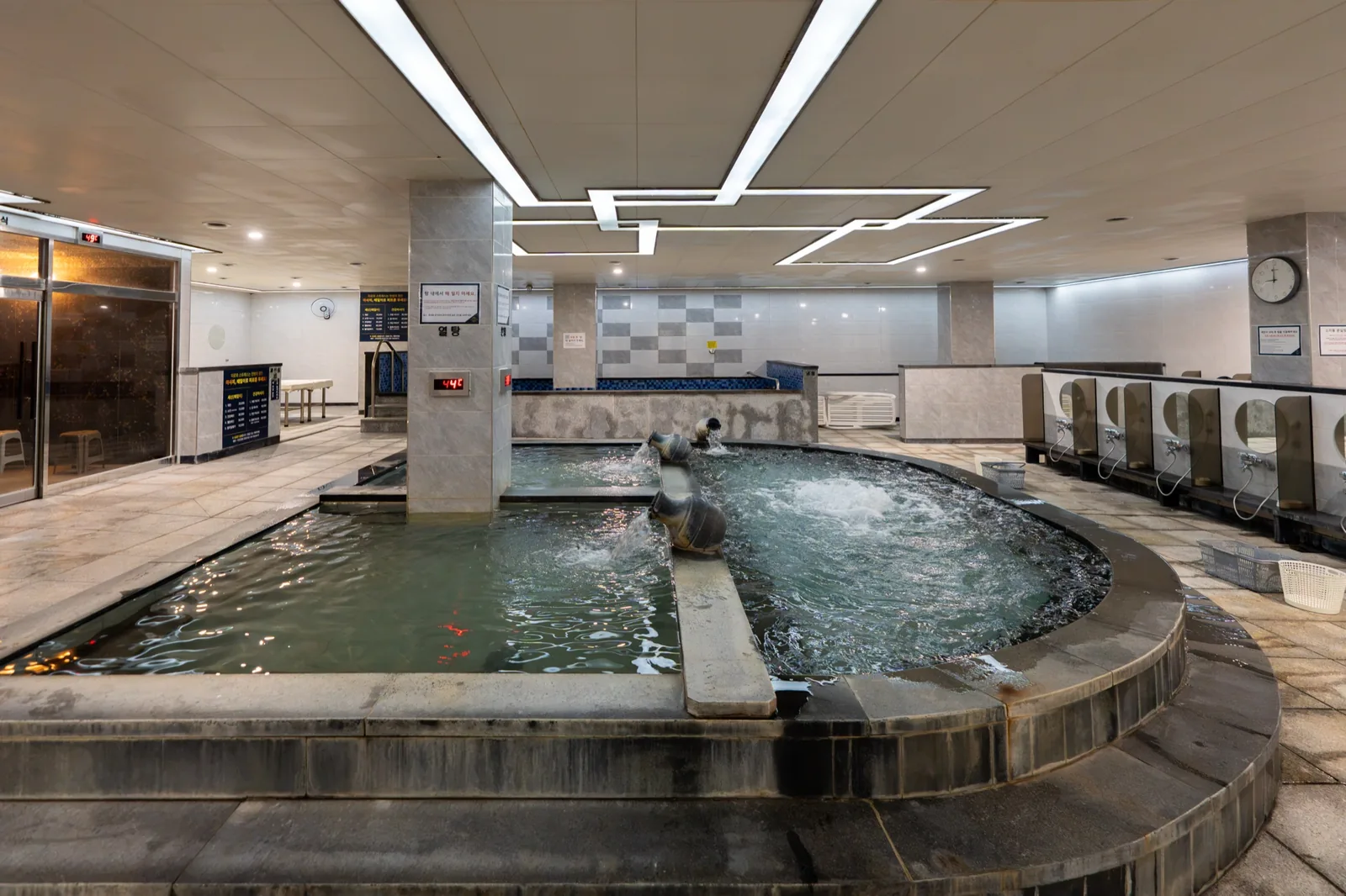Event warm bath — GoldSpa Paju