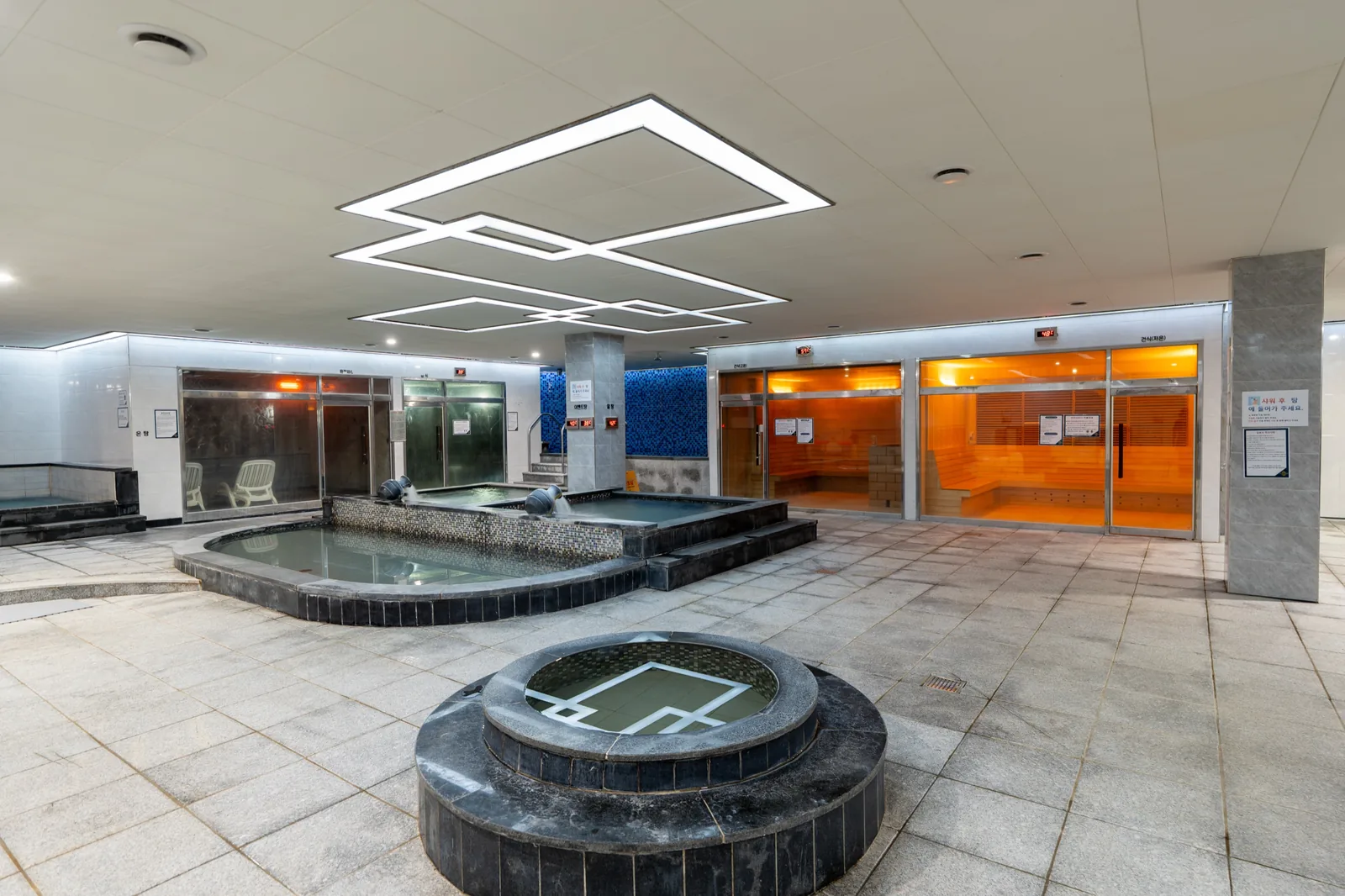 Grand bath — GoldSpa Paju