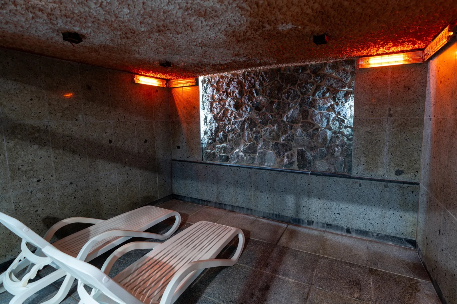 Far-infrared room — GoldSpa Paju