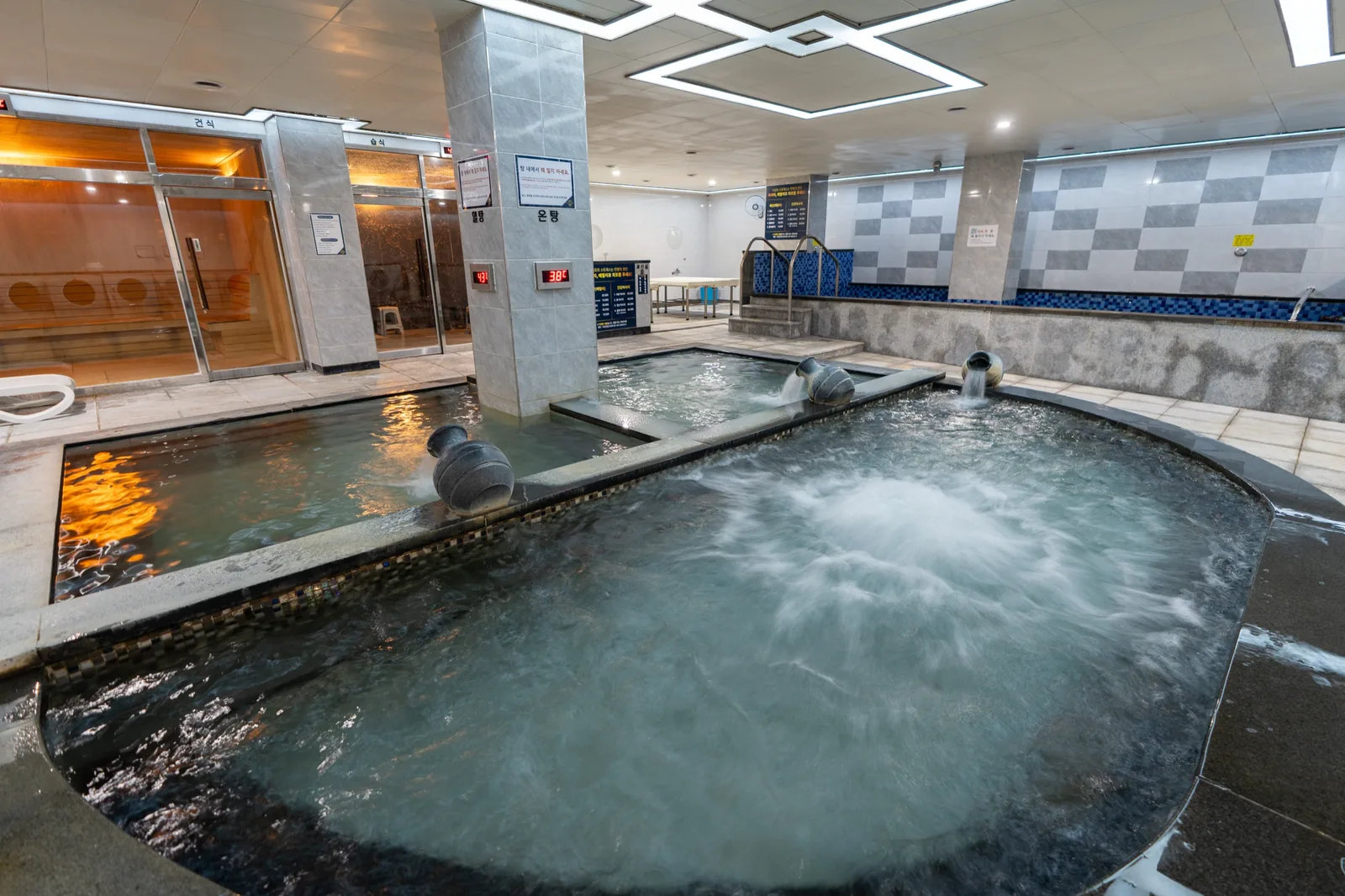 Warm bath — GoldSpa Paju